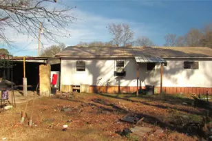 607 Pineland St, Pittsburg, TX 75686 - Photo 6