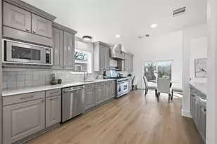 2005 Shoreline Dr, Flower Mound, TX 75022 - Photo 8