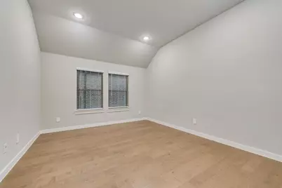 173 Coyote Creek Drive, Lavon, TX 75166 - Photo 6