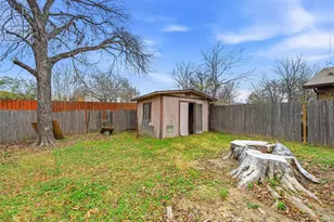 2102 Lewis Trail, Grand Prairie, TX 75052 - Photo 26