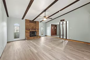 2102 Lewis Trail, Grand Prairie, TX 75052 - Photo 4