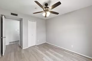 2102 Lewis Trail, Grand Prairie, TX 75052 - Photo 18