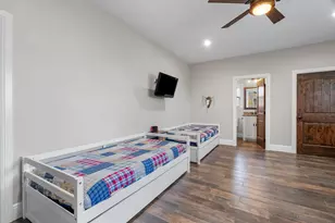 1211 County Rd 1024, Glen Rose, TX 76043 - Photo 18