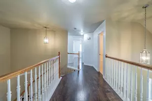 7042 Hedgebrook Dr, Dallas, TX 75249 - Photo 22