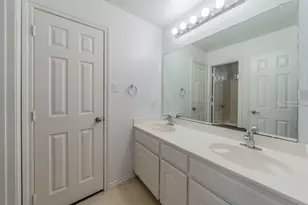 7042 Hedgebrook Dr, Dallas, TX 75249 - Photo 28