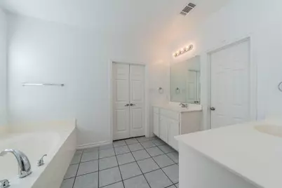 7042 Hedgebrook Drive, Dallas, TX 75249 - Photo 18