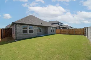 2212 Valencia Dr, Little Elm, TX 75068 - Photo 2