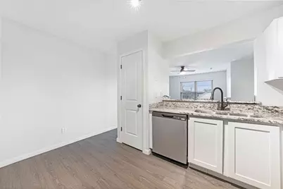 2200 E Trinity Mills Road #510, Carrollton, TX 75006 - Photo 4