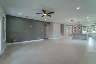 8319 Deep Green Dr, Dallas, TX 75249 - Photo 4