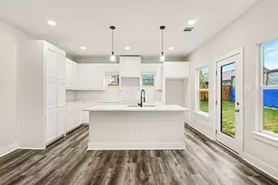 2705 12th St, Fort Worth, TX 76111 - Photo 6