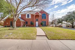 435 Arbor Lawn Dr, Burleson, TX 76028 - Photo 4