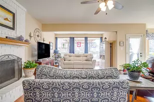 435 Arbor Lawn Dr, Burleson, TX 76028 - Photo 18