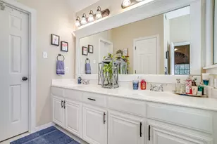 435 Arbor Lawn Dr, Burleson, TX 76028 - Photo 34