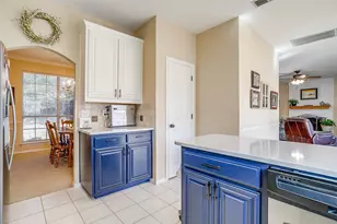 435 Arbor Lawn Dr, Burleson, TX 76028 - Photo 26