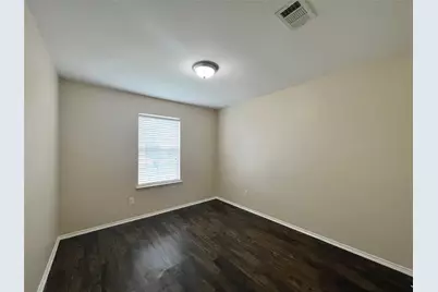 912 Bee Creek Lane, Fort Worth, TX 76120 - Photo 12