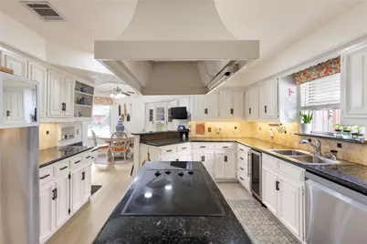 6818 Southpoint Drive, Dallas, TX 75248 - Photo 24