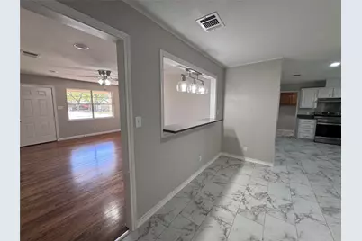 900 NW 11th Street, Mineral Wells, TX 76067 - Photo 6