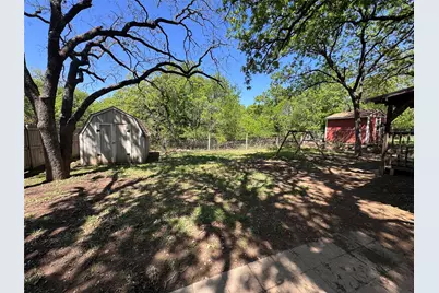 900 NW 11th Street, Mineral Wells, TX 76067 - Photo 26