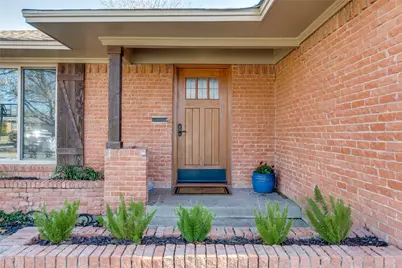 10641 Lake Haven Drive, Dallas, TX 75238 - Photo 2