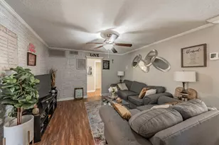 623 Ridgeline Dr, Hurst, TX 76053 - Photo 6