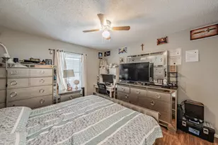623 Ridgeline Dr, Hurst, TX 76053 - Photo 18