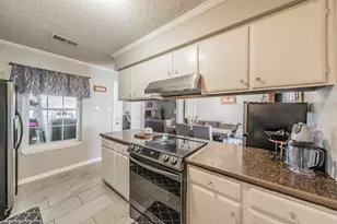 623 Ridgeline Dr, Hurst, TX 76053 - Photo 14