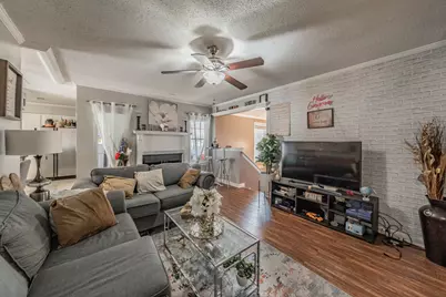 623 Ridgeline Drive, Hurst, TX 76053 - Photo 6