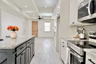 5609 San Jacinto Dr, Granbury, TX 76048 - Photo 14