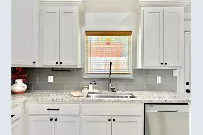 5609 San Jacinto Drive, Granbury, TX 76048 - Photo 10