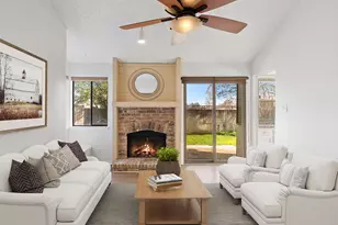 821 Dublin Dr, Richardson, TX 75080 - Photo 2