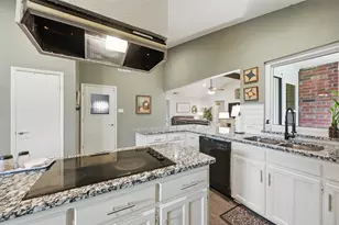 5717 Overridge Ct, Arlington, TX 76017 - Photo 6