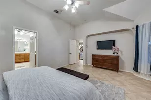 5048 Golden Eagle Dr, Grand Prairie, TX 75052 - Photo 12