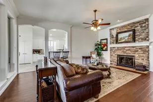 4749 Lawrence Ln, Plano, TX 75093 - Photo 16