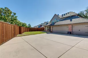4749 Lawrence Ln, Plano, TX 75093 - Photo 36