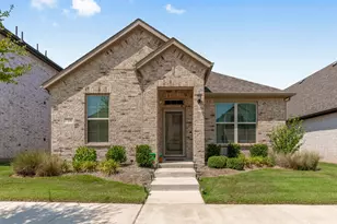 716 Lamp Post Ln, Argyle, TX 76226 - Photo 2