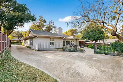 2620 Pearson Drive, Dallas, TX 75214 - Photo 12