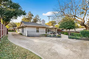 2620 Pearson Dr, Dallas, TX 75214 - Photo 12