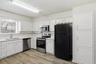 625 Reno St, Lewisville, TX 75077 - Photo 16