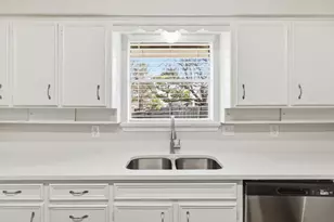 625 Reno St, Lewisville, TX 75077 - Photo 14