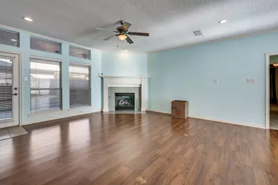 7133 Deer Hollow Drive, Fort Worth, TX 76132 - Photo 6