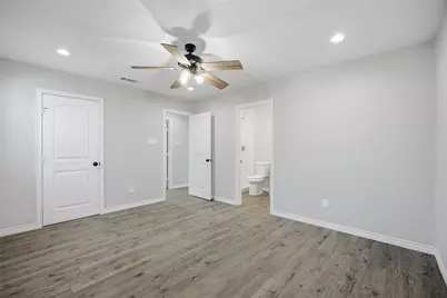 4622 Oakwood Drive, Garland, TX 75043 - Photo 14