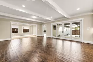 6842 Merrilee Ln, Dallas, TX 75214 - Photo 18