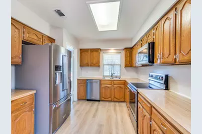 2513 Lawnview Drive, Carrollton, TX 75006 - Photo 6