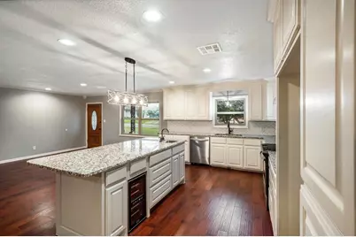 433 Sharron, Woodway, TX 76712 - Photo 10