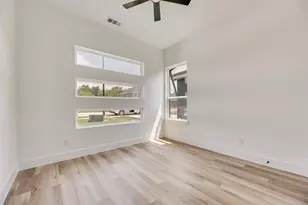 110 Hesed St, Greenville, TX 75402 - Photo 16