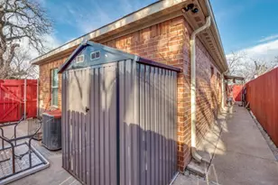 2410 Carleta St, Dallas, TX 75253 - Photo 18