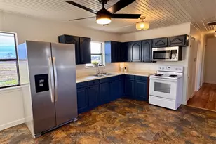 207 County Rd 3214, Bridgeport, TX 76426 - Photo 8