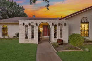 807 Middle Run, Duncanville, TX 75137 - Photo 4