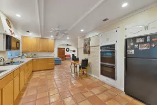 807 Middle Run, Duncanville, TX 75137 - Photo 14