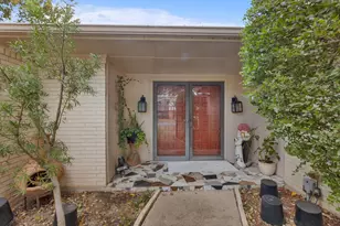 807 Middle Run, Duncanville, TX 75137 - Photo 6